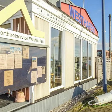 Botel 2 Bedroom Amazing Ship In 2*