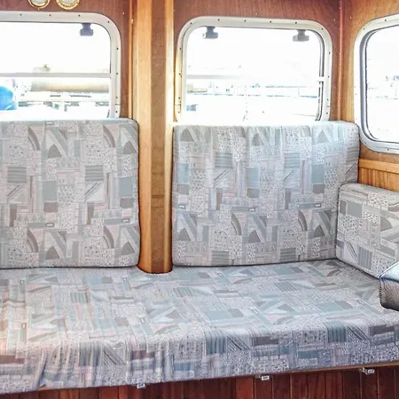 Botel 2 Bedroom Amazing Ship In Wismar